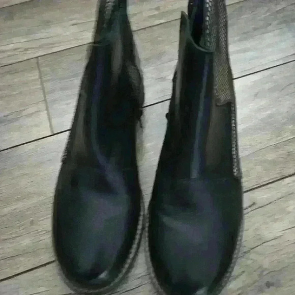 UNITY IN DIVERSITY  black boots size 39 - Picture 3 of 12